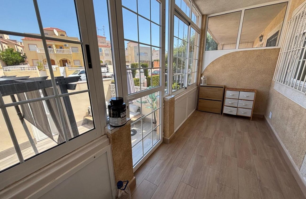 Resale - Apartment -
Torrevieja - Costa Blanca
