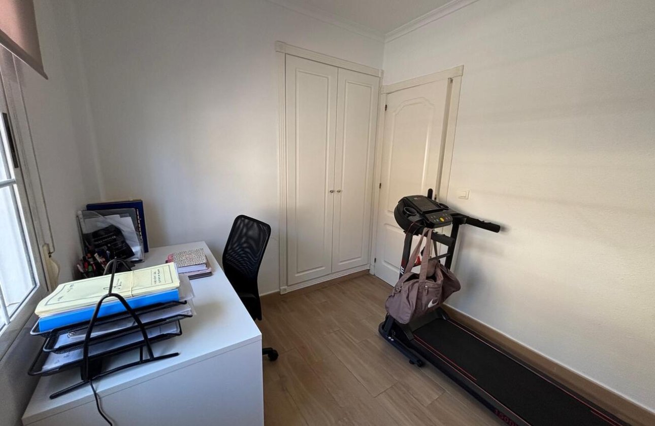 Resale - Apartment -
Torrevieja - Costa Blanca