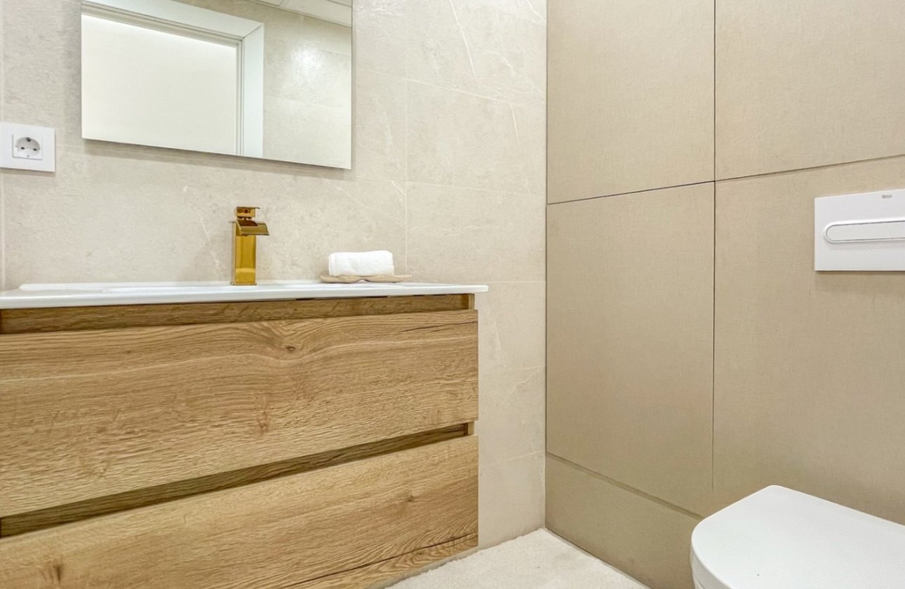 Resale - Apartment -
Torrevieja - Costa Blanca