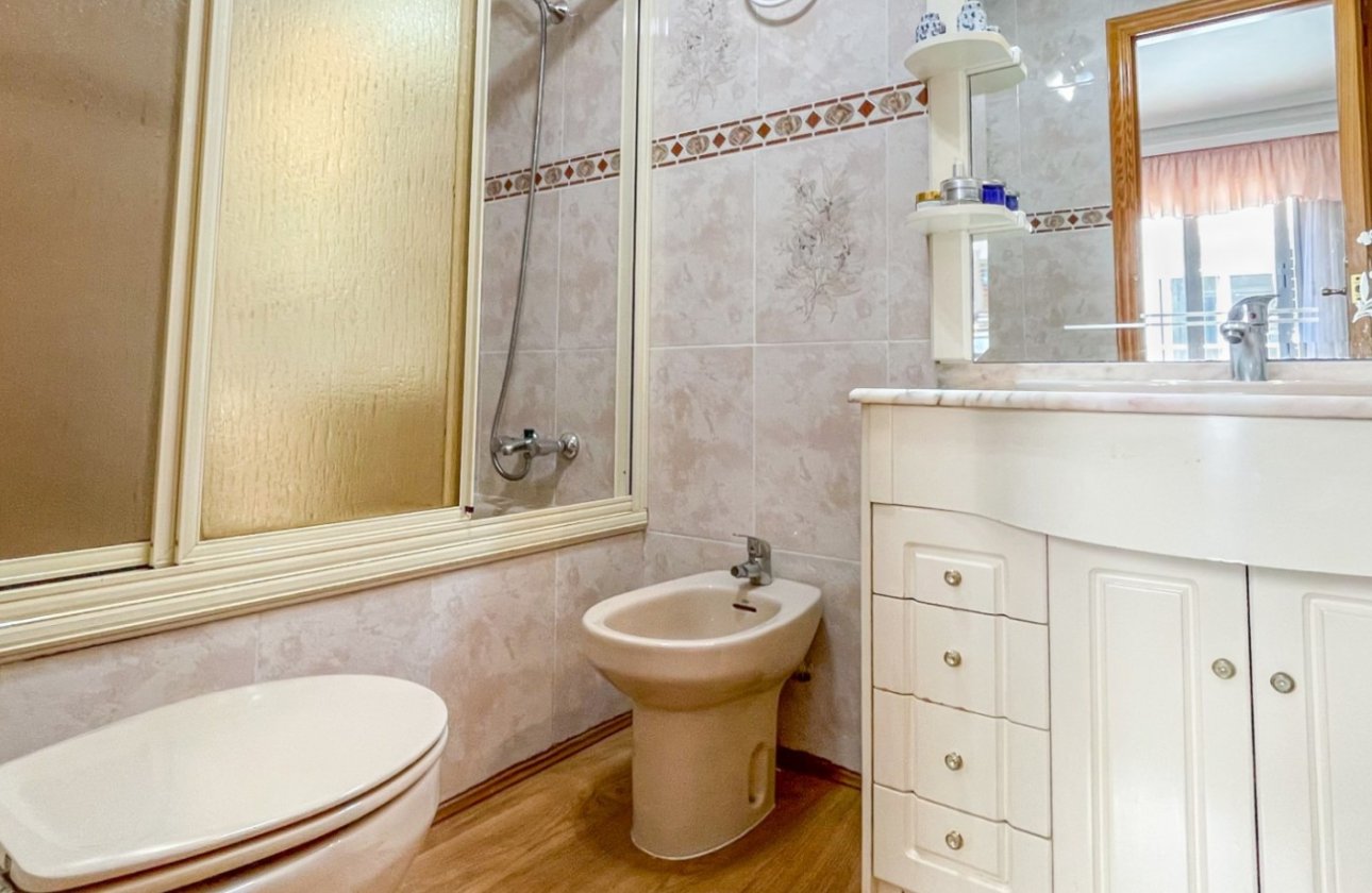 Resale - Apartment -
Torrevieja - Costa Blanca