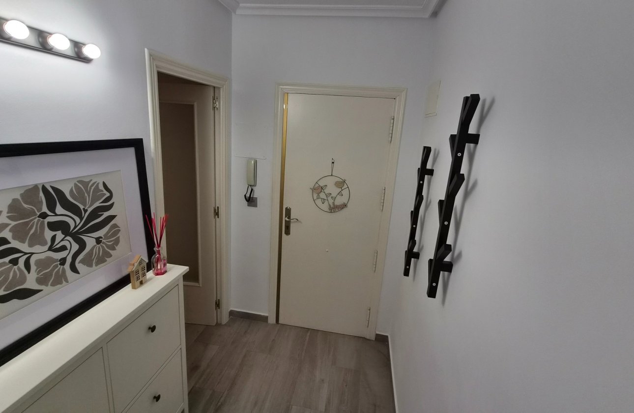 Resale - Apartment -
Torrevieja - Costa Blanca