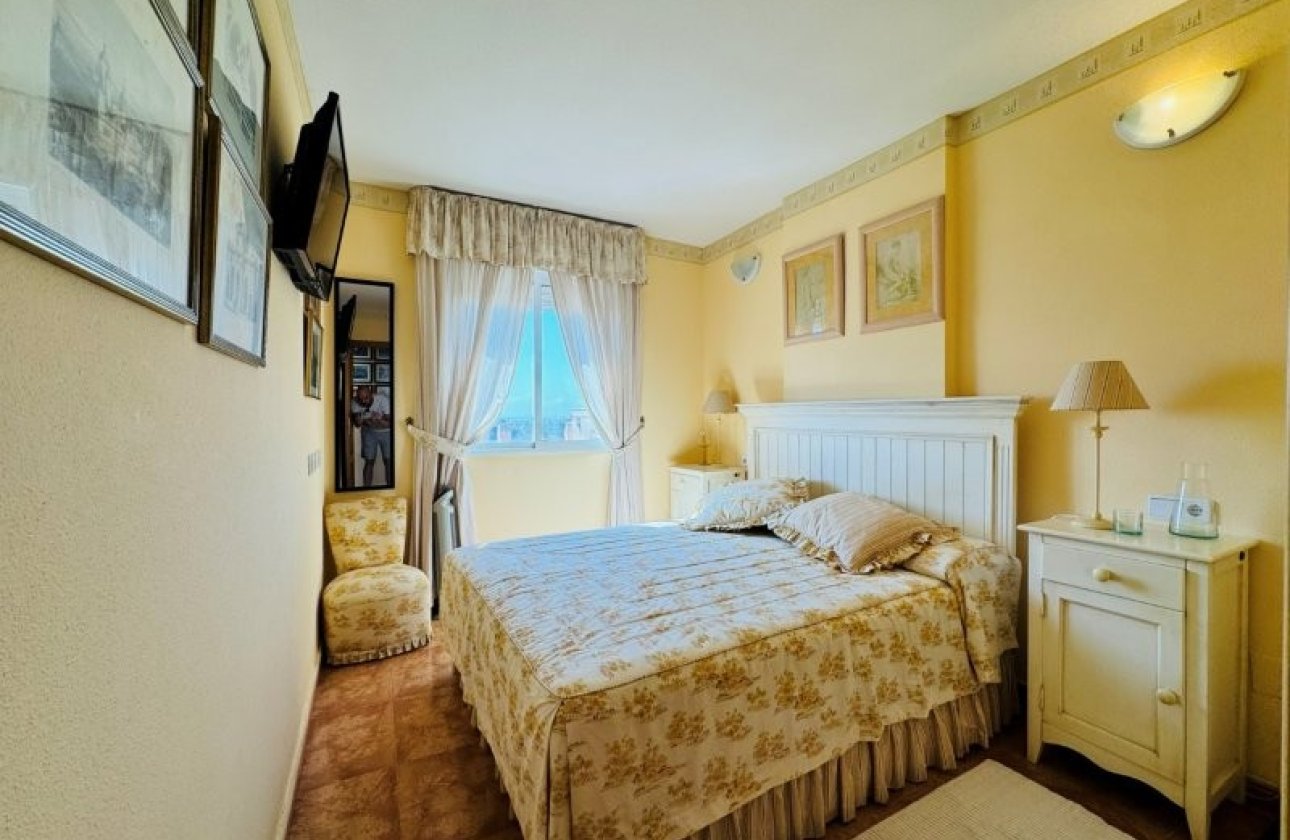 Resale - Apartment -
Torrevieja - Costa Blanca