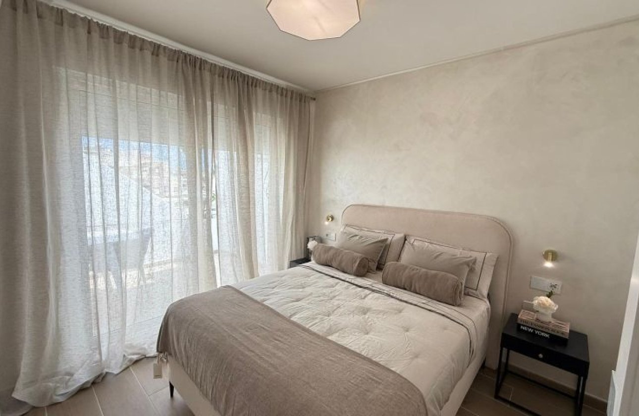 Resale - Apartment -
Torrevieja - Costa Blanca