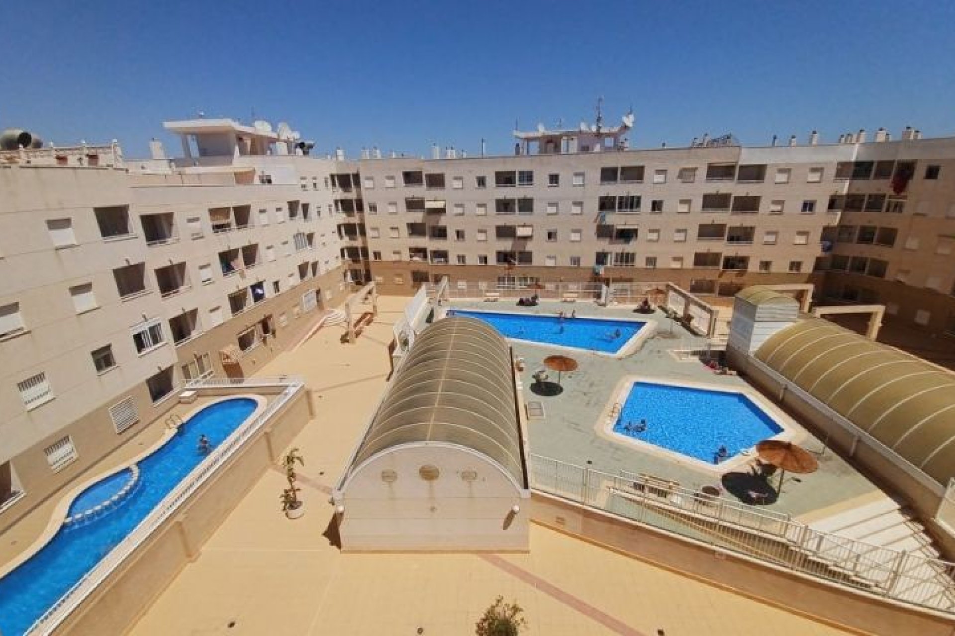 Resale - Apartment -
Torrevieja - Costa Blanca