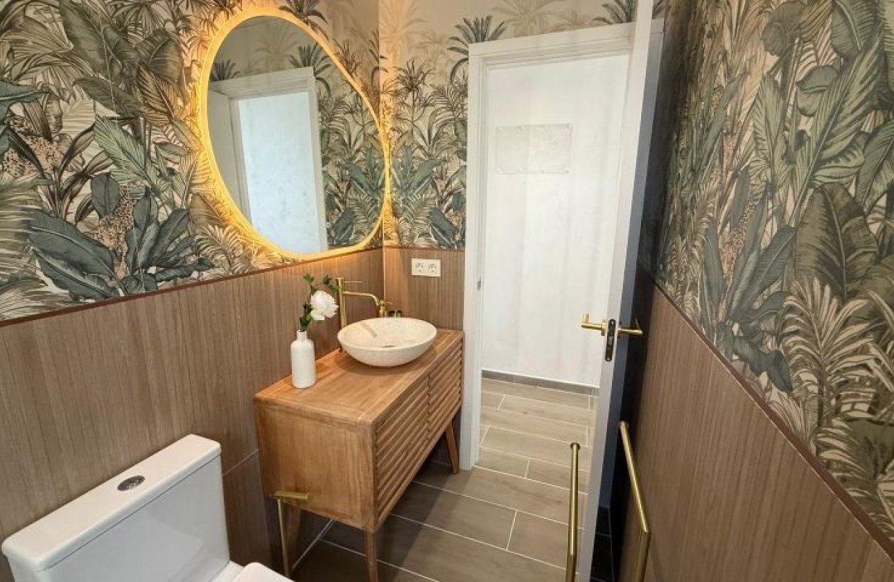 Resale - Apartment -
Torrevieja - Costa Blanca