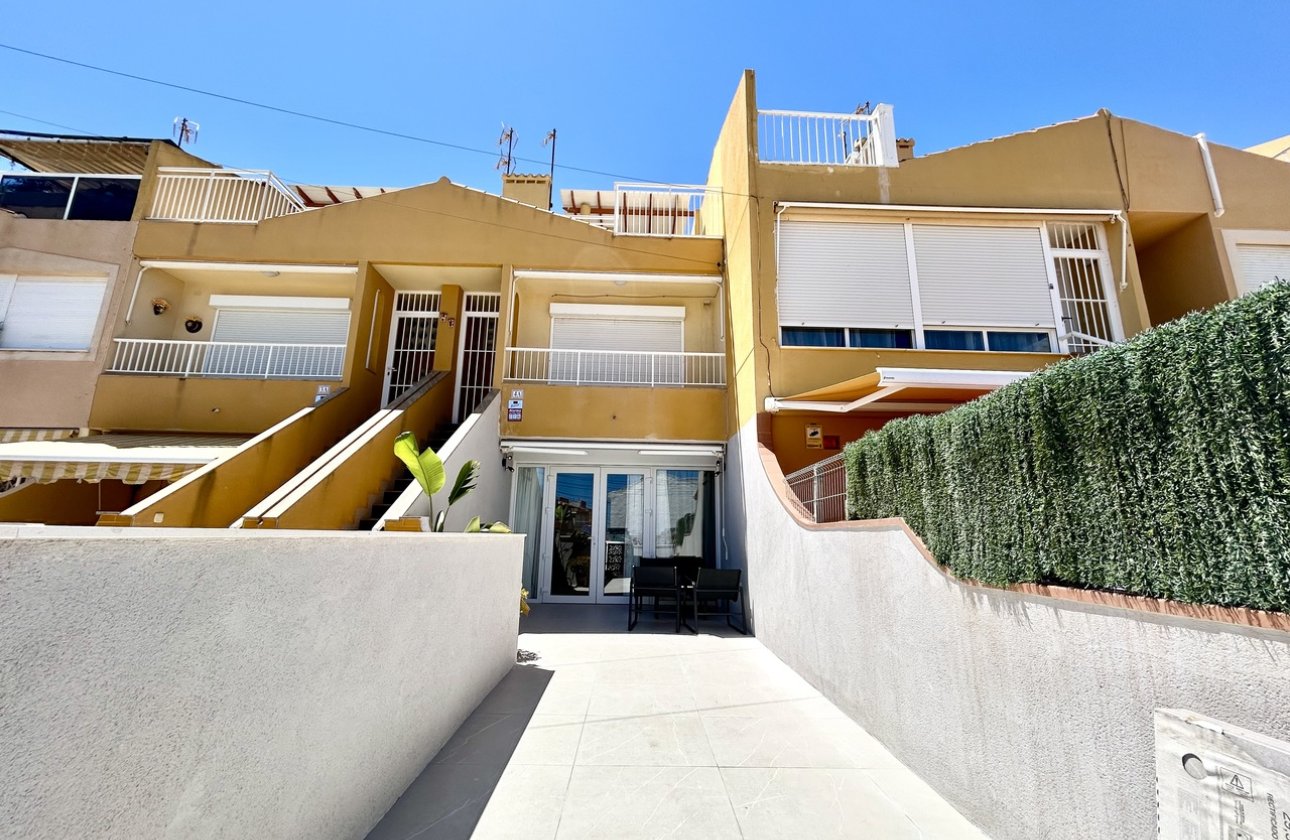 Resale - Apartment -
Torrevieja - Costa Blanca