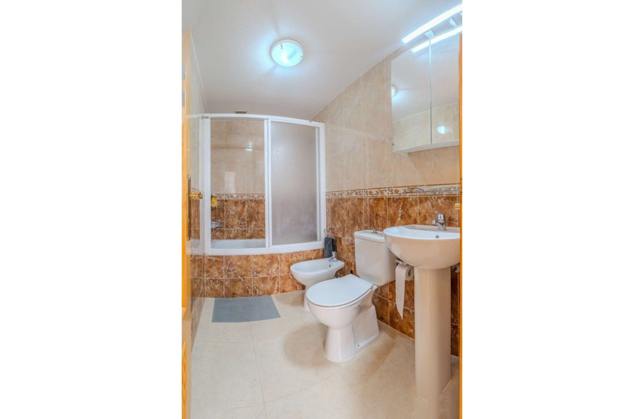 Resale - Apartment -
Torrevieja - Costa Blanca