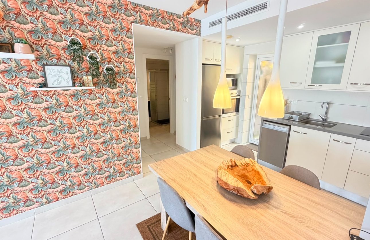 Resale - Apartment -
Torrevieja - Costa Blanca