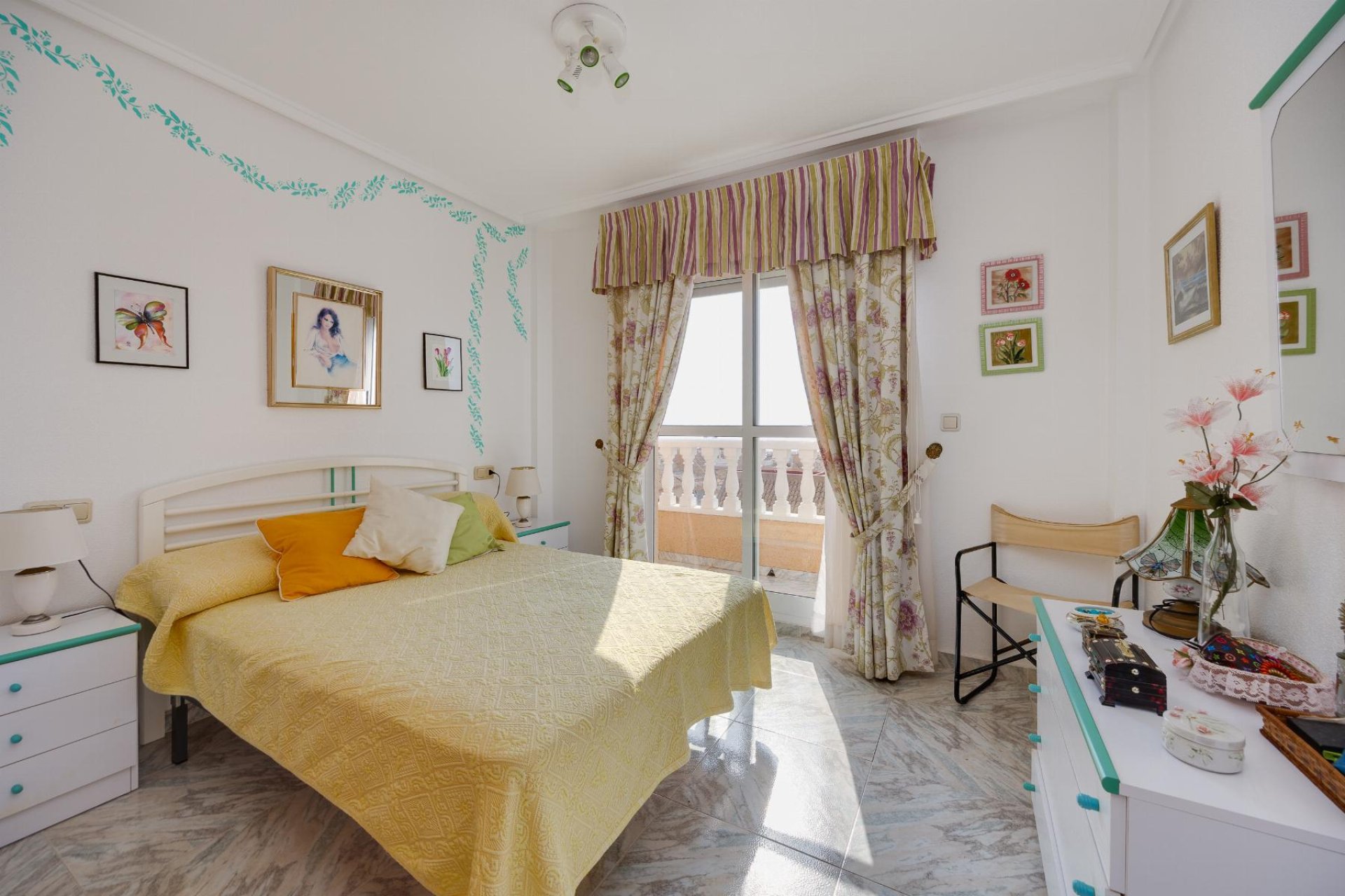Resale - Apartment -
Torrevieja - Costa Blanca