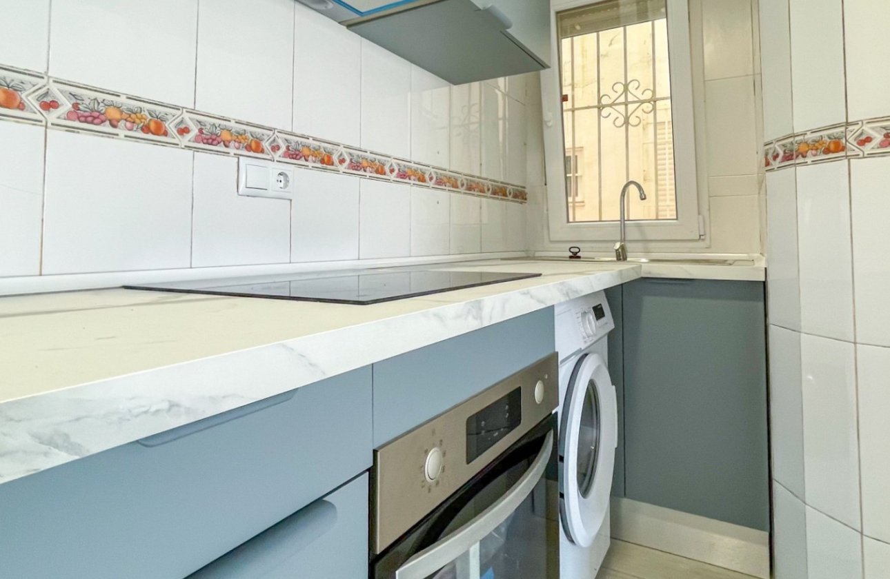 Resale - Apartment -
Torrevieja - Costa Blanca