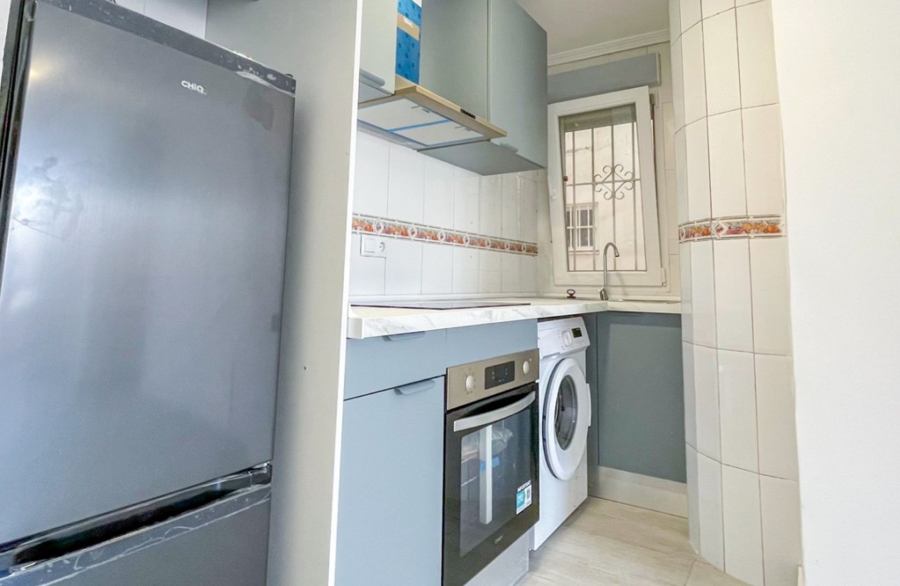Resale - Apartment -
Torrevieja - Costa Blanca