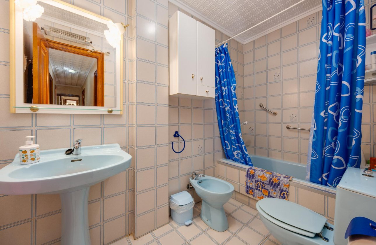 Resale - Apartment -
Torrevieja - Costa Blanca