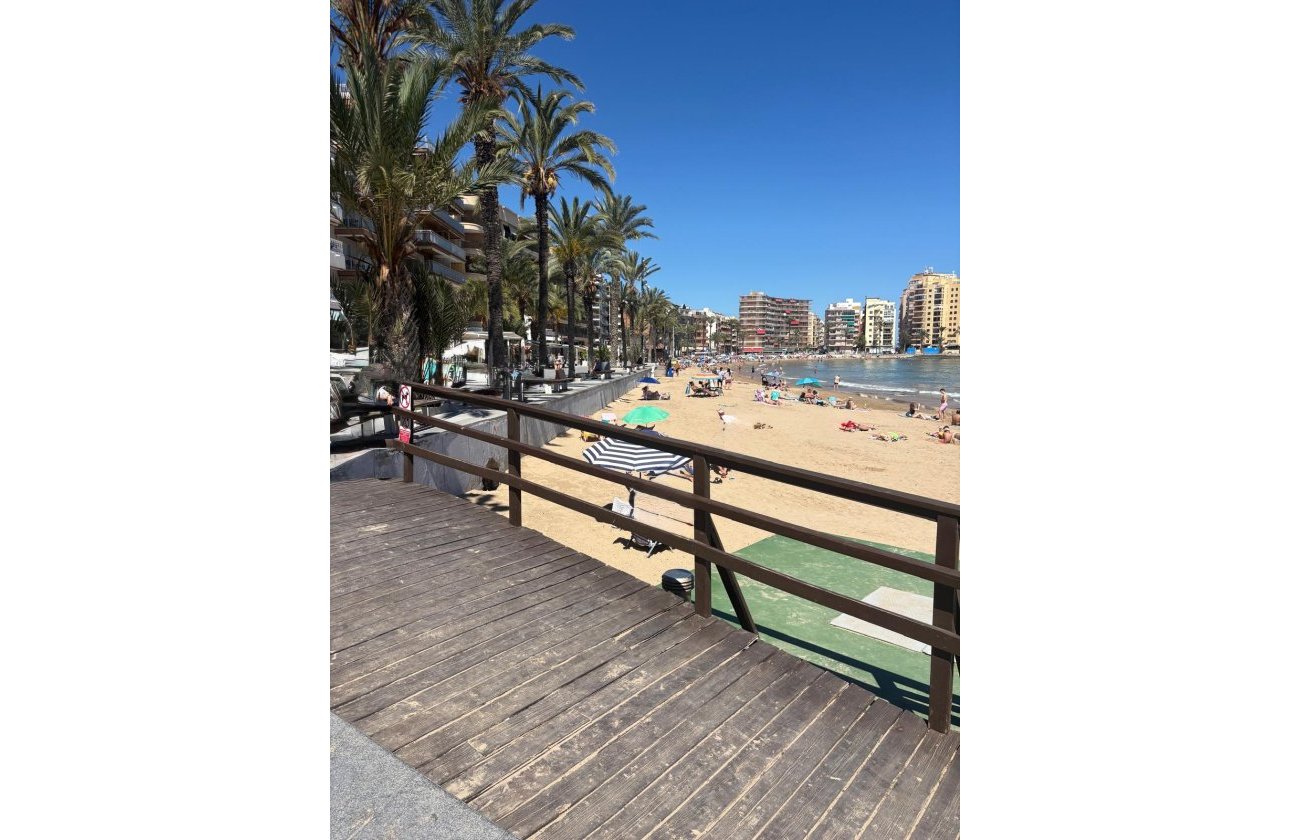 Resale - Apartment -
Torrevieja - Costa Blanca