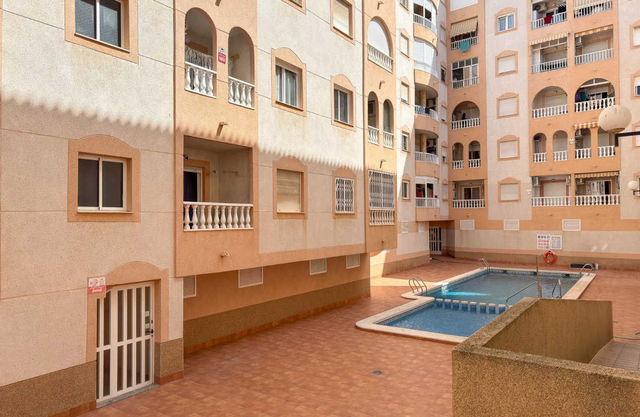 Resale - Apartment -
Torrevieja - Costa Blanca