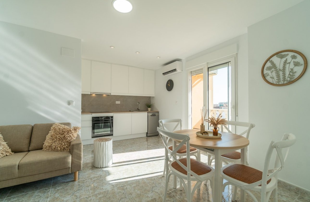 Resale - Apartment -
Torrevieja - Costa Blanca