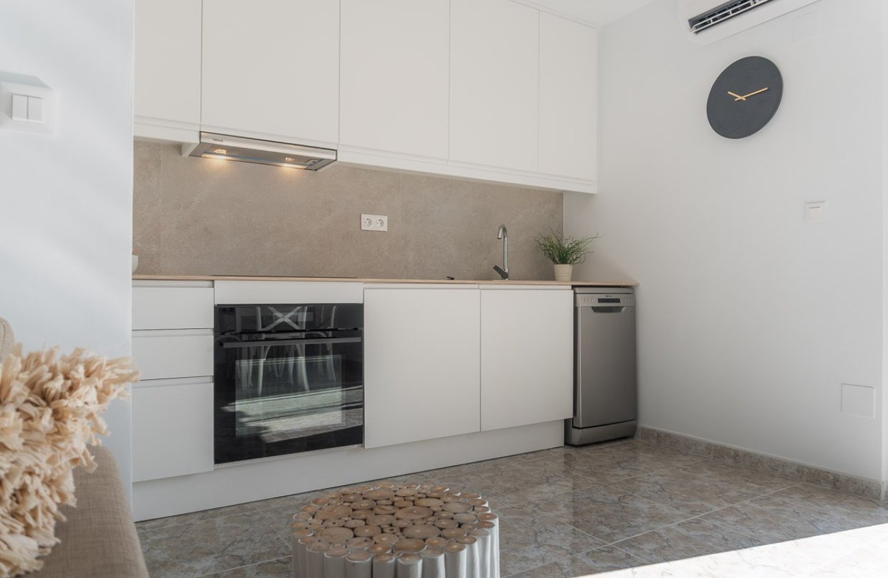 Resale - Apartment -
Torrevieja - Costa Blanca
