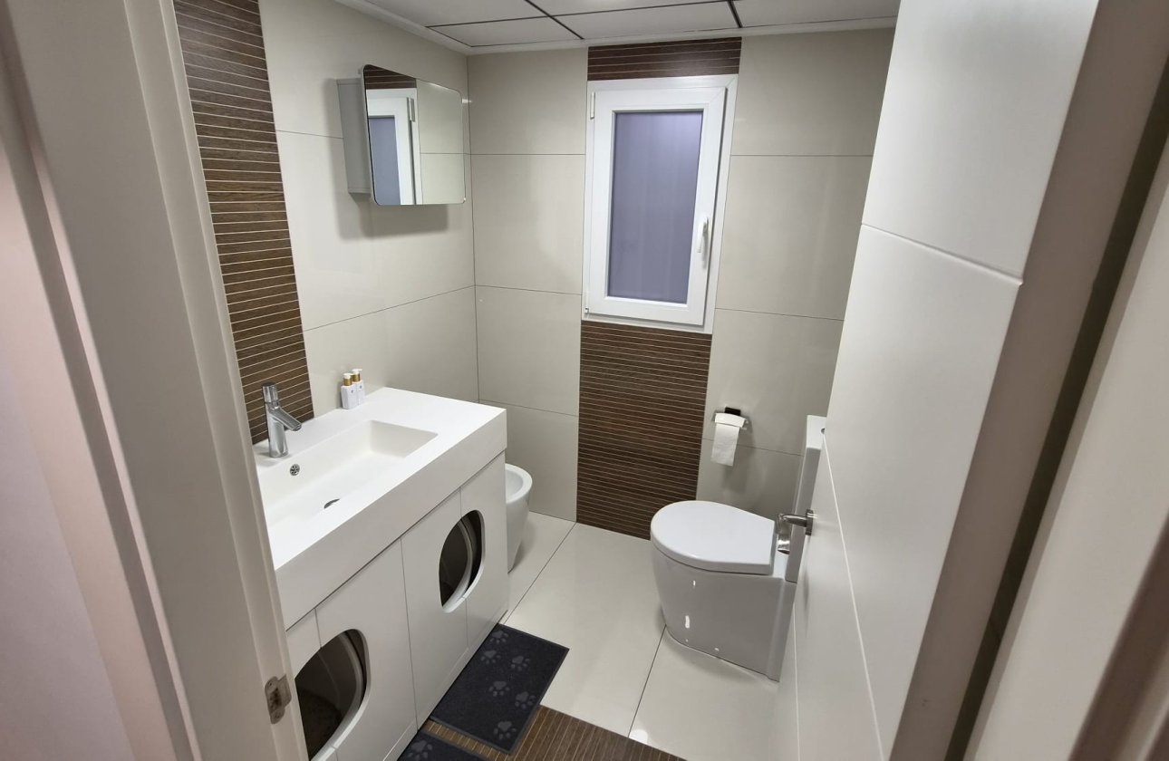 Resale - Apartment -
Torrevieja - Costa Blanca