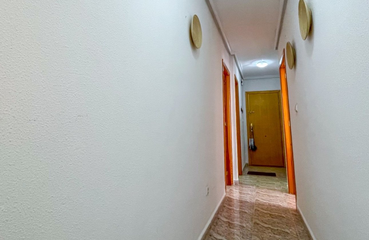 Resale - Apartment -
Torrevieja - Costa Blanca