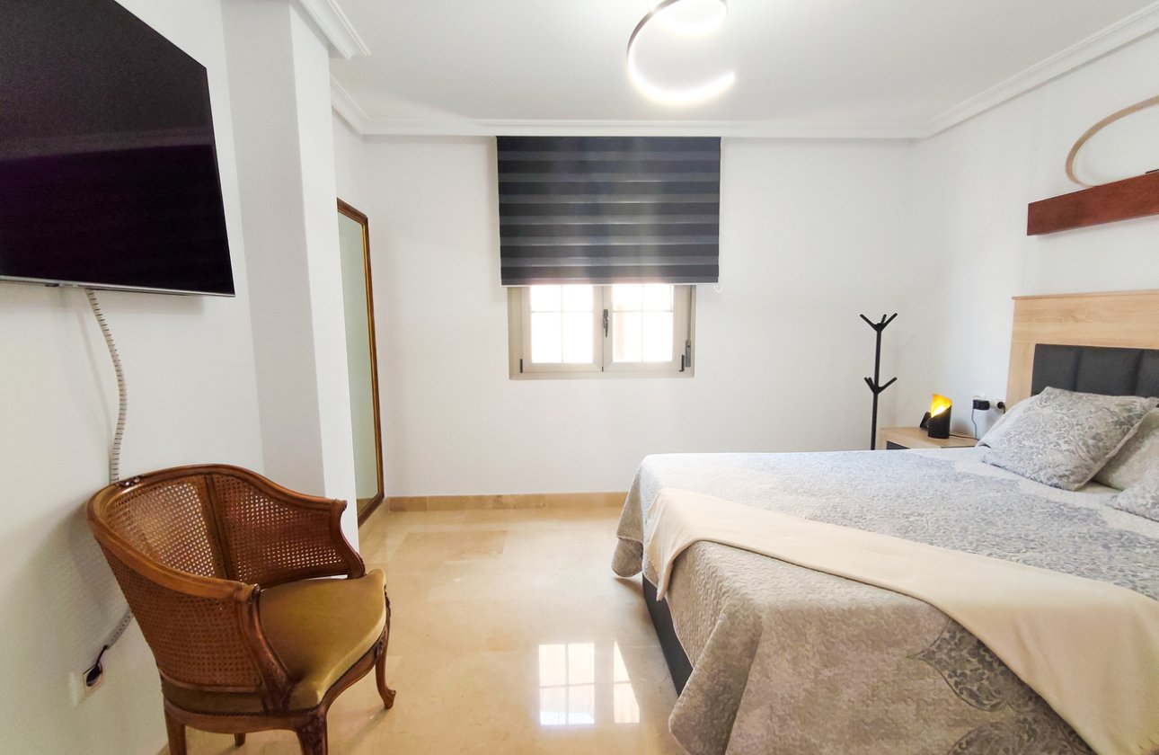 Resale - Apartment -
Torrevieja - Costa Blanca