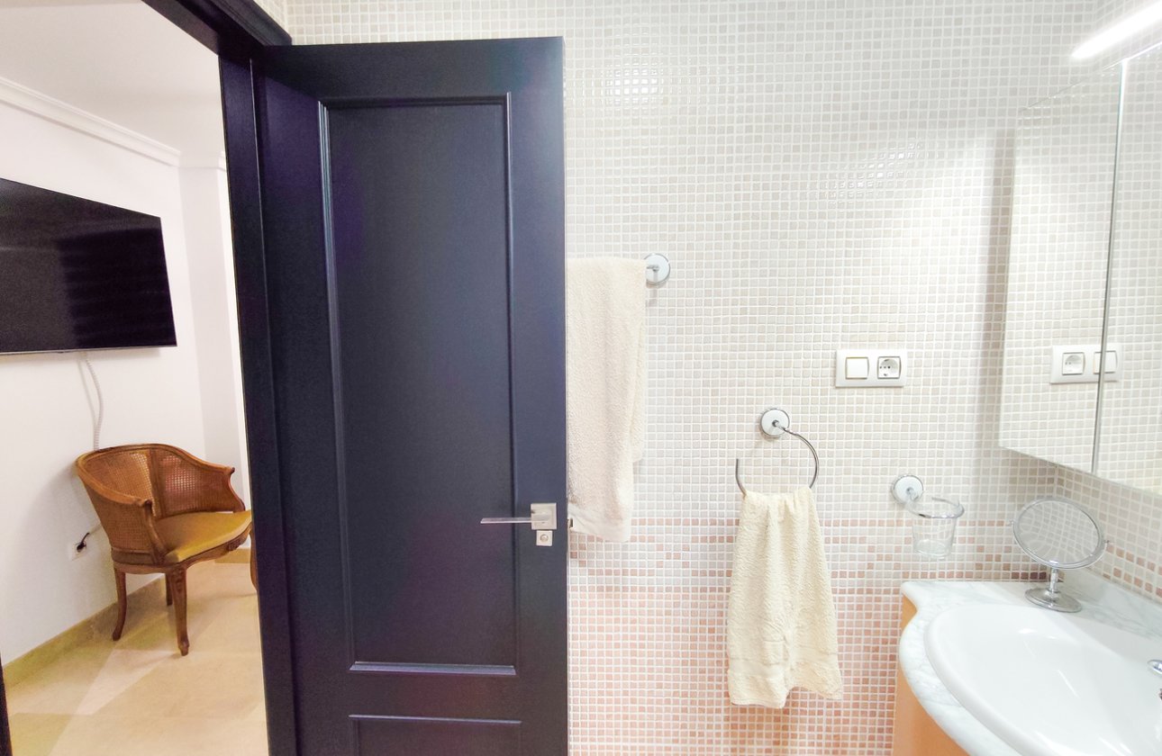 Resale - Apartment -
Torrevieja - Costa Blanca