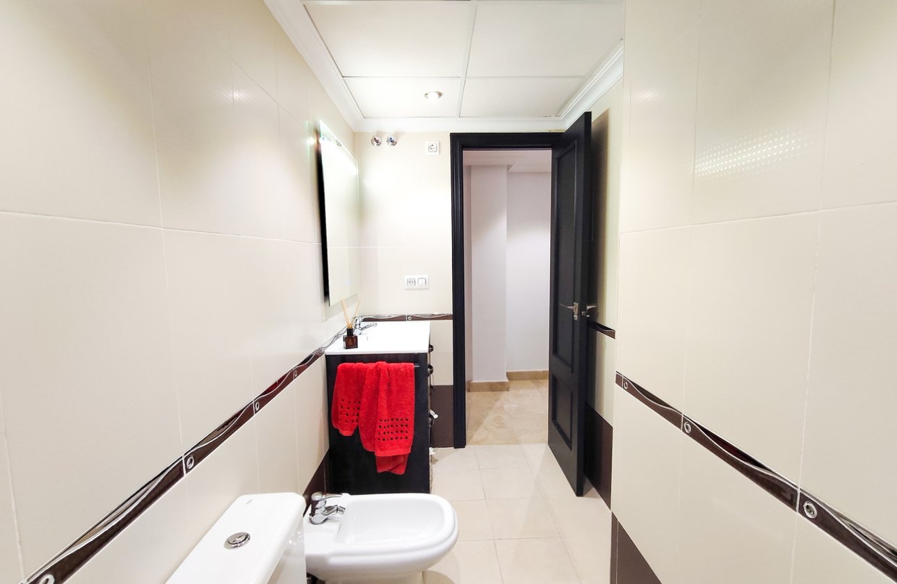 Resale - Apartment -
Torrevieja - Costa Blanca