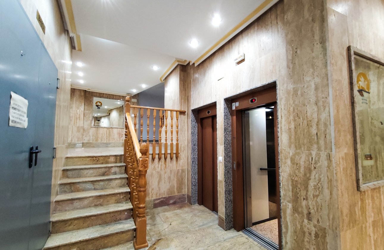 Resale - Apartment -
Torrevieja - Costa Blanca