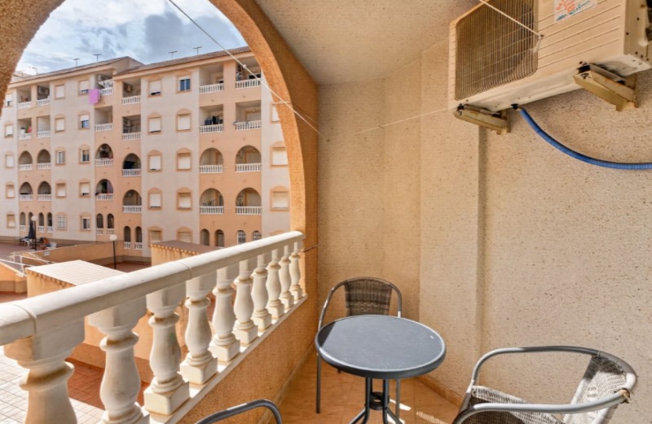 Resale - Apartment -
Torrevieja - Costa Blanca