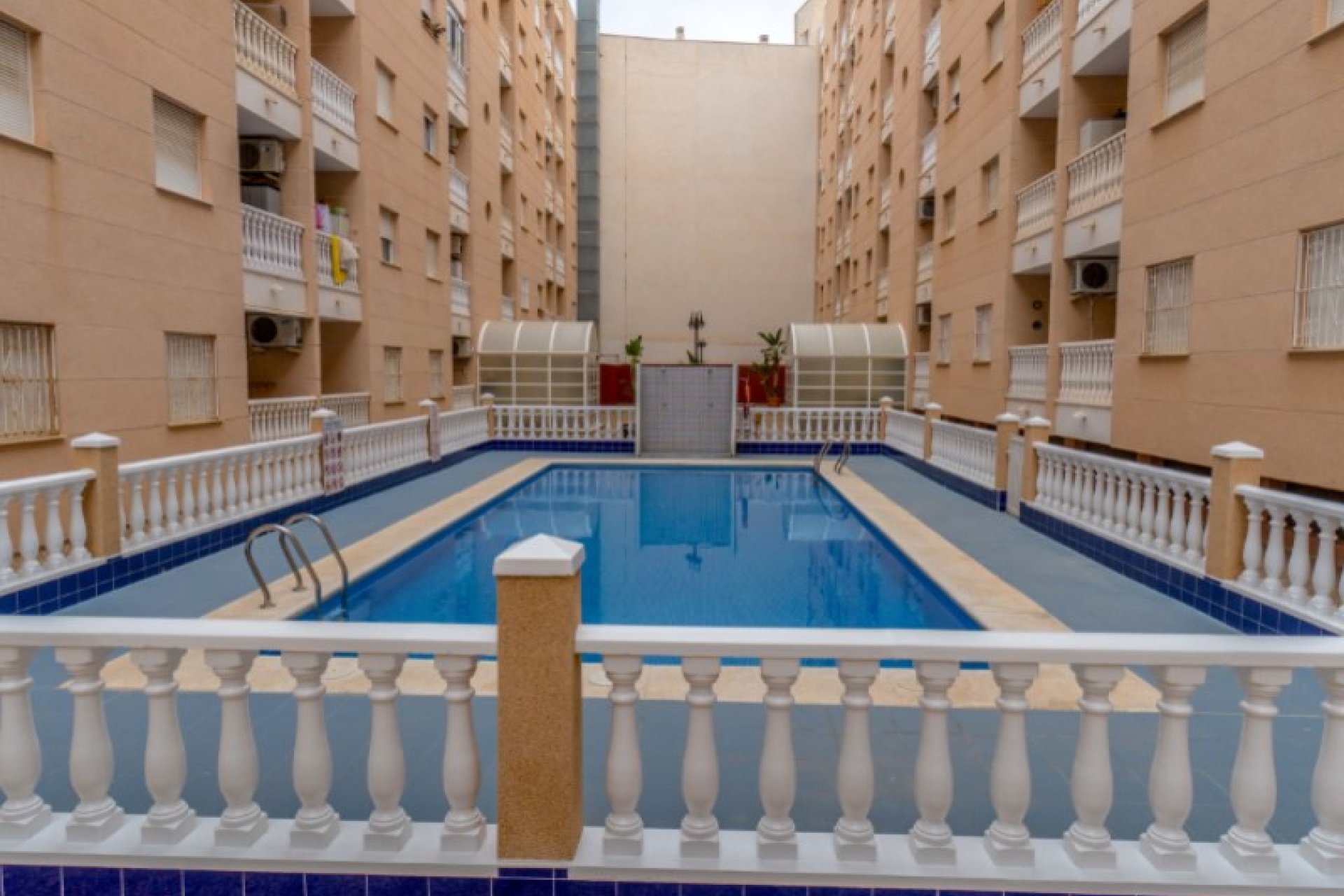 Resale - Apartment -
Torrevieja - Costa Blanca