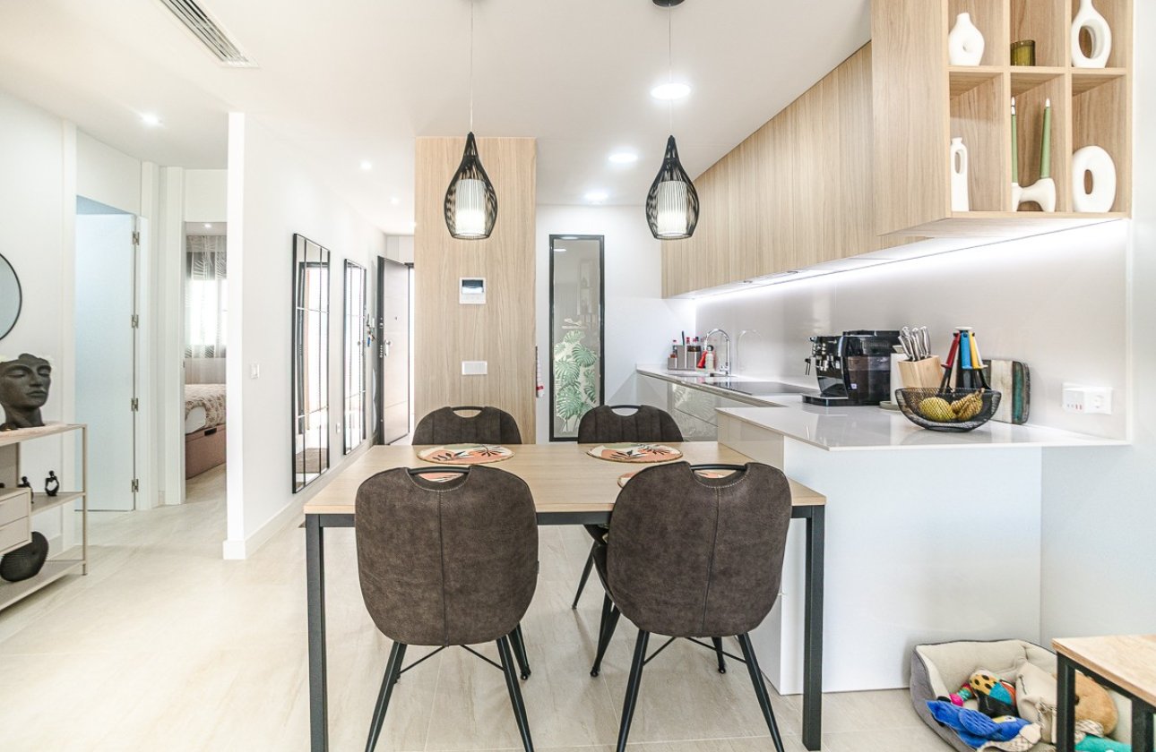 Resale - Apartment -
Torrevieja - Costa Blanca
