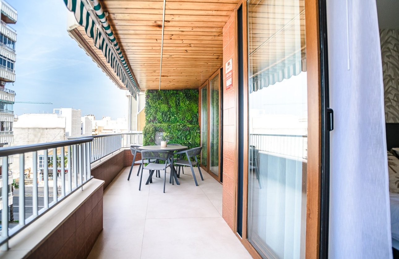 Resale - Apartment -
Torrevieja - Costa Blanca