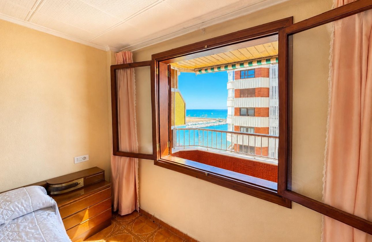 Resale - Apartment -
Torrevieja - Costa Blanca