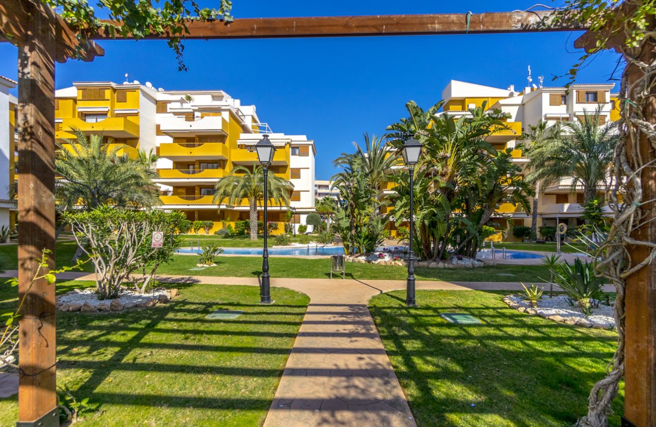 Resale - Apartment -
Torrevieja - Costa Blanca