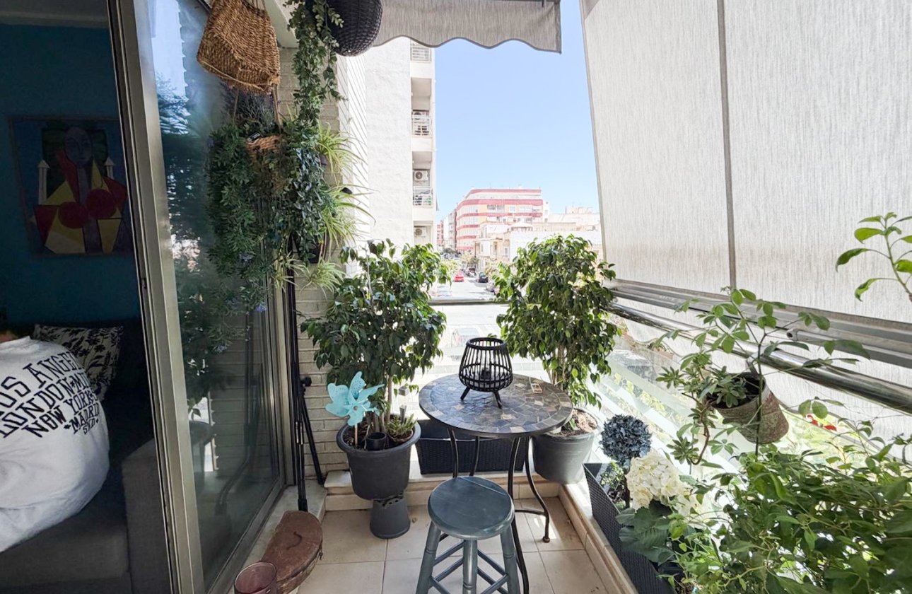 Resale - Apartment -
Torrevieja - Costa Blanca