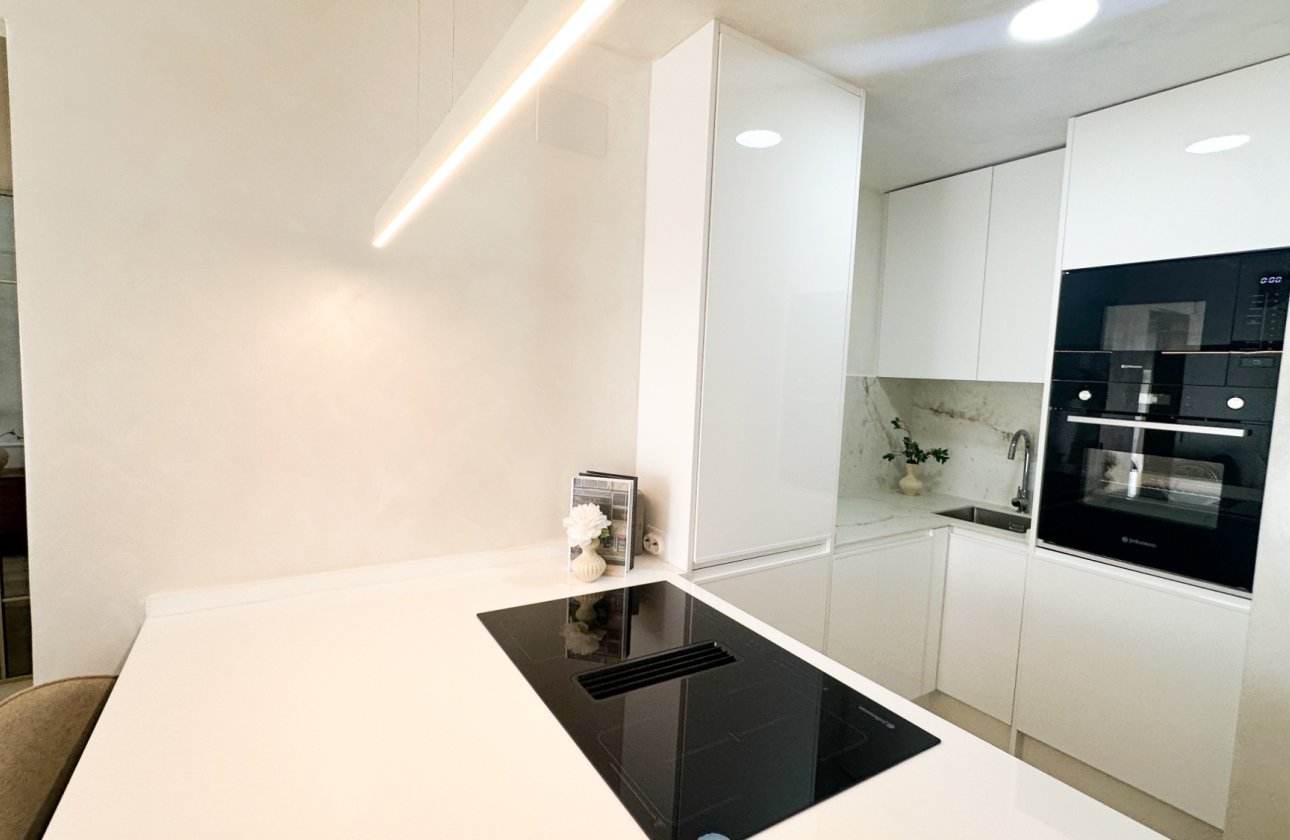 Resale - Apartment -
Torrevieja - Costa Blanca