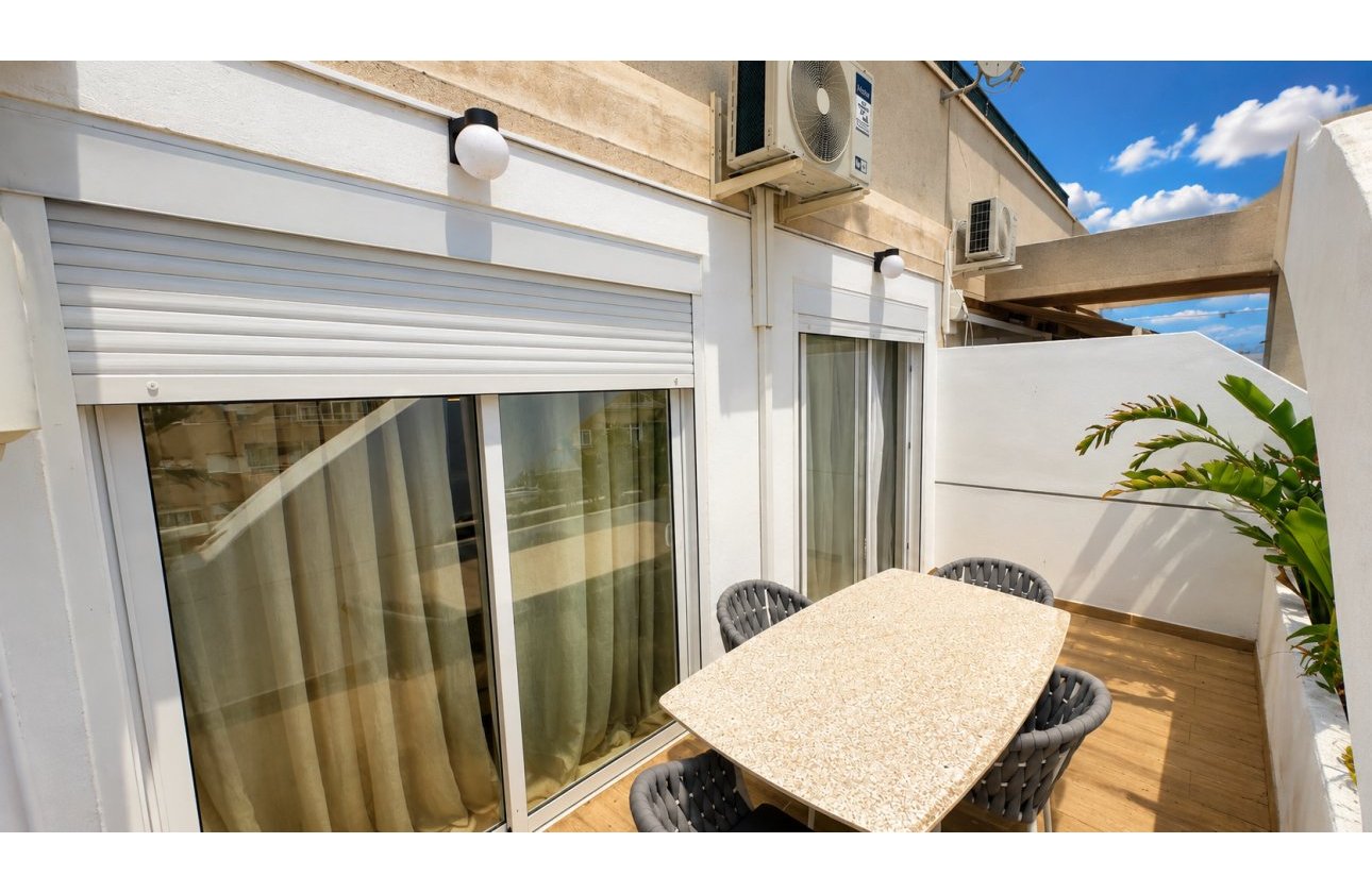Resale - Apartment -
Torrevieja - Costa Blanca