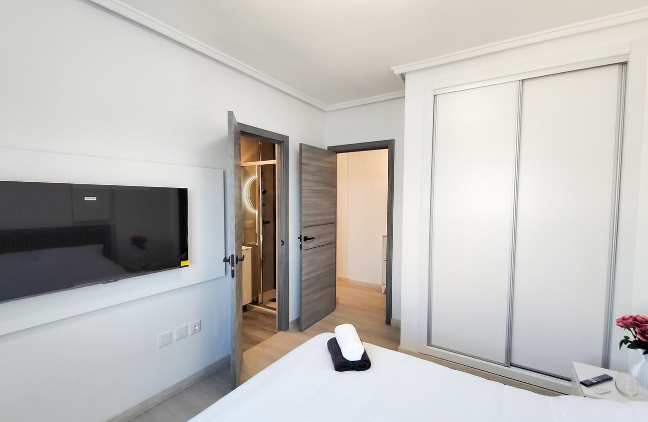 Resale - Apartment -
Torrevieja - Costa Blanca