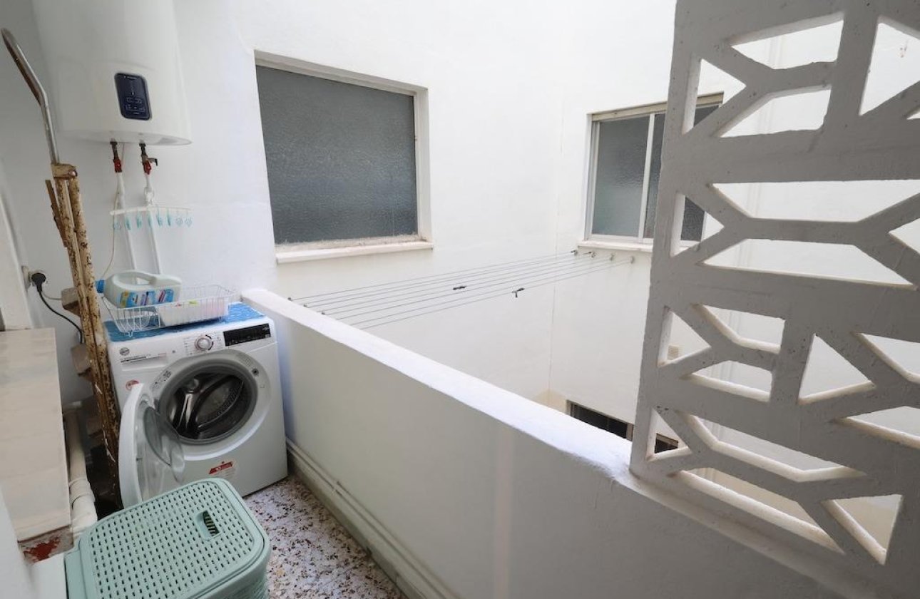 Resale - Apartment -
Torrevieja - Costa Blanca