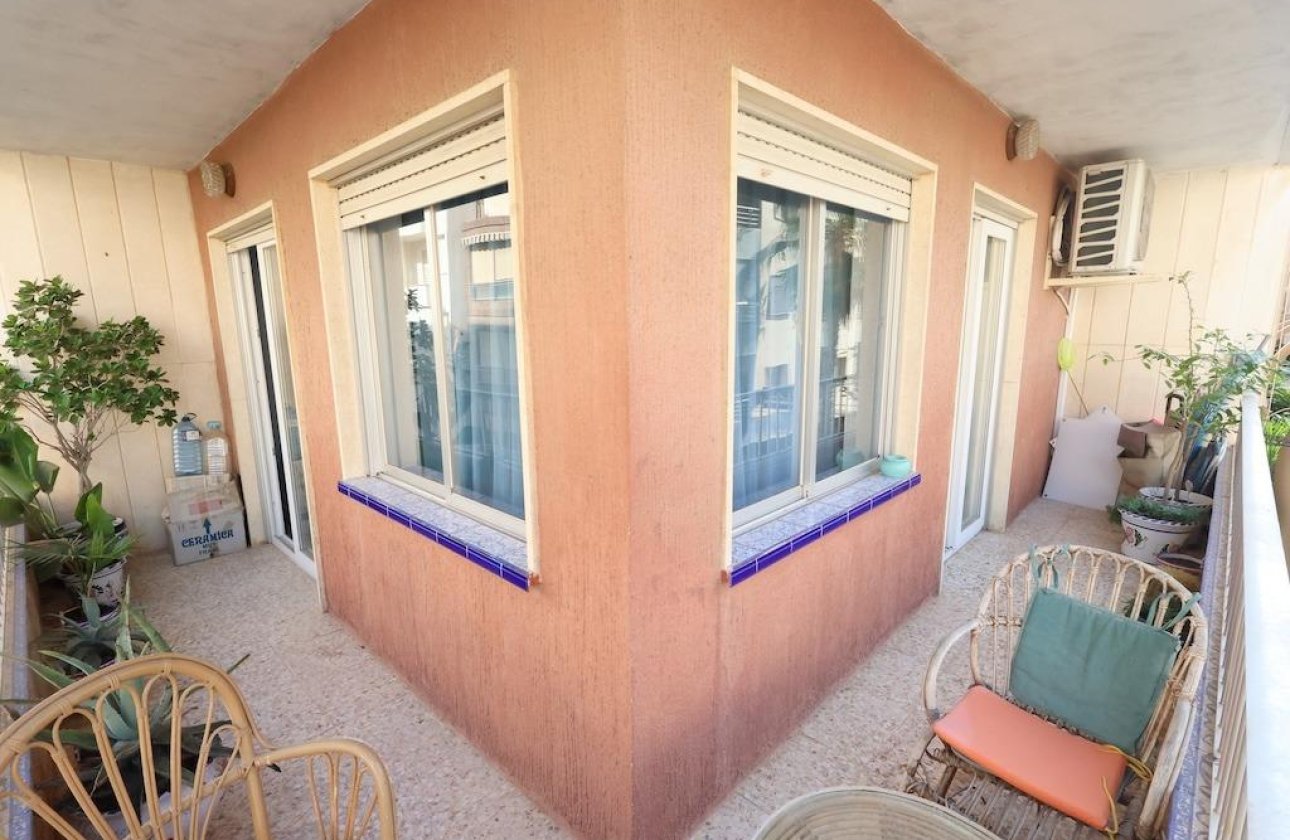 Resale - Apartment -
Torrevieja - Costa Blanca