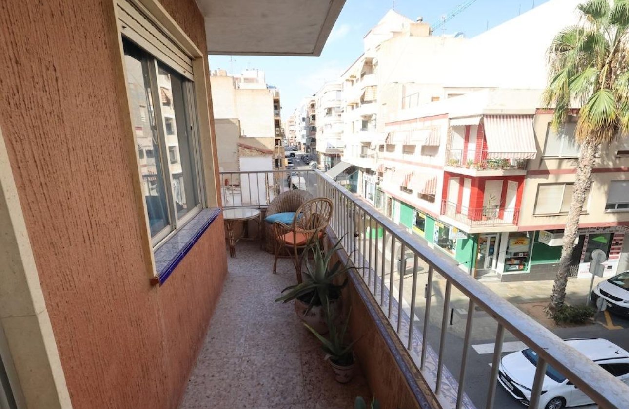 Resale - Apartment -
Torrevieja - Costa Blanca