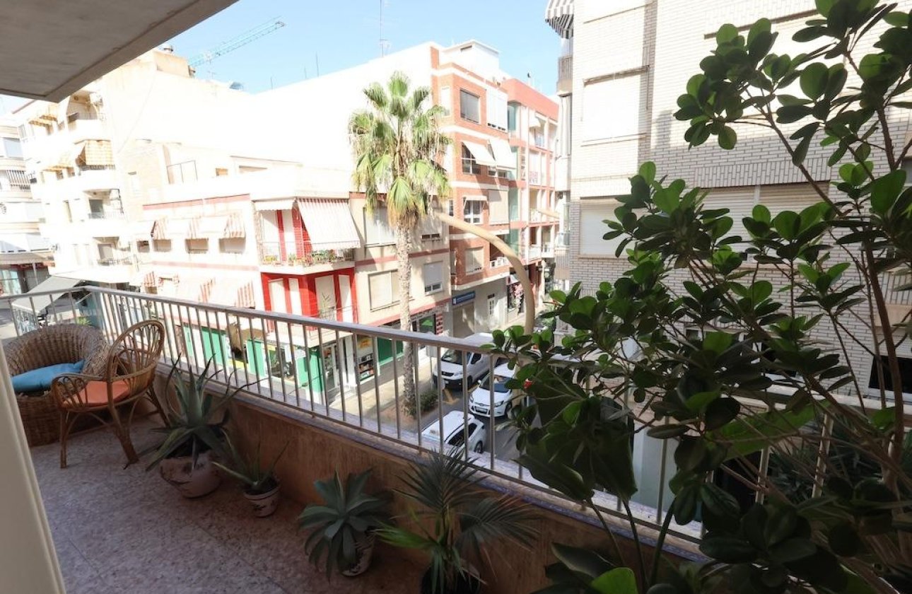 Resale - Apartment -
Torrevieja - Costa Blanca