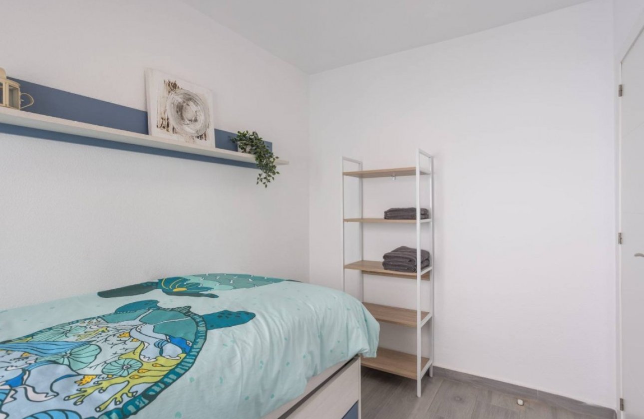 Resale - Apartment -
Torrevieja - Costa Blanca