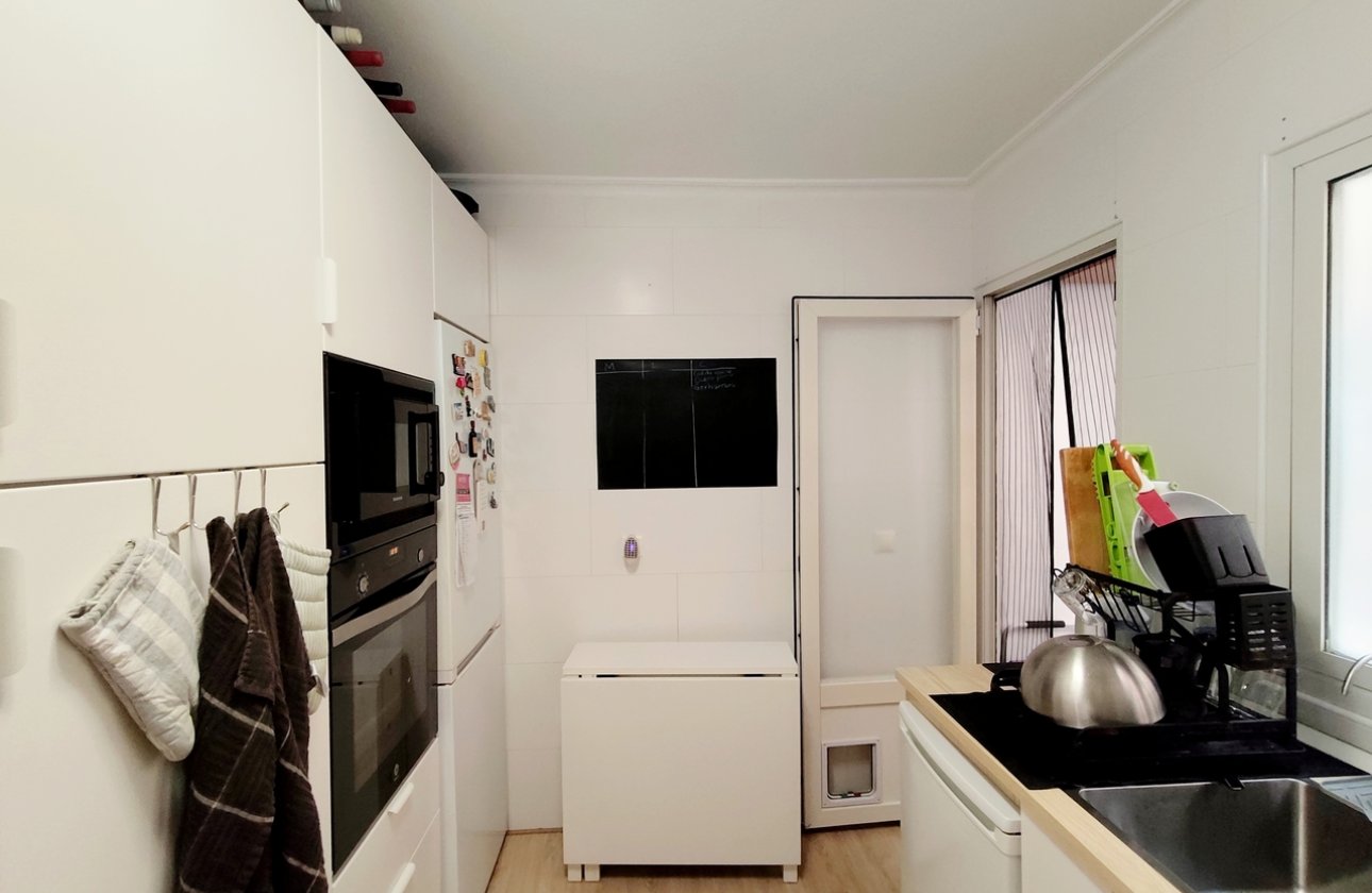 Resale - Apartment -
Torrevieja - Costa Blanca