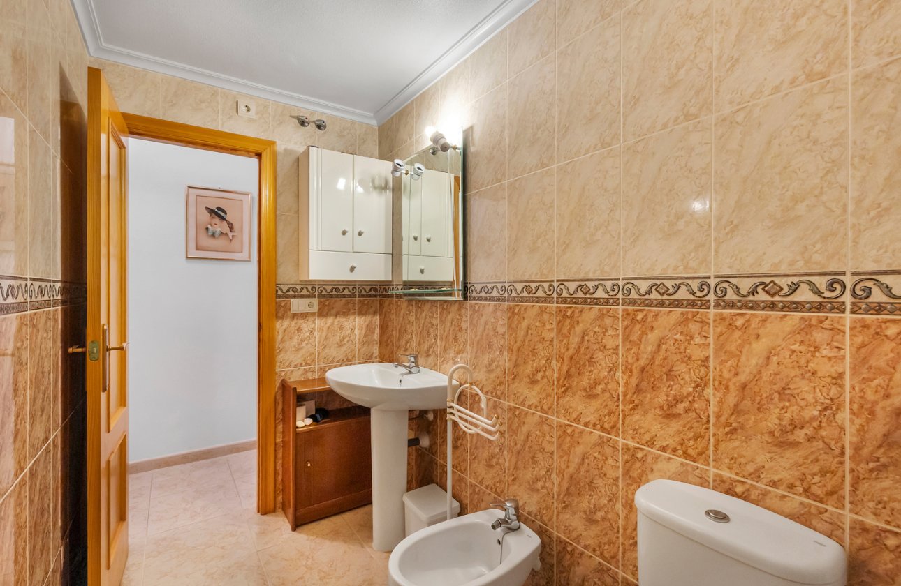 Resale - Apartment -
Torrevieja - Costa Blanca