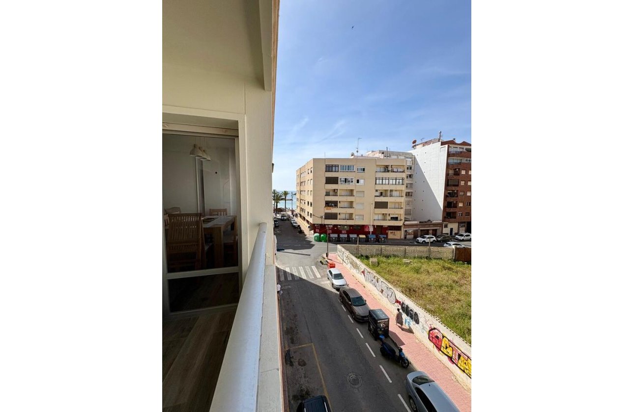 Resale - Apartment -
Torrevieja - Costa Blanca