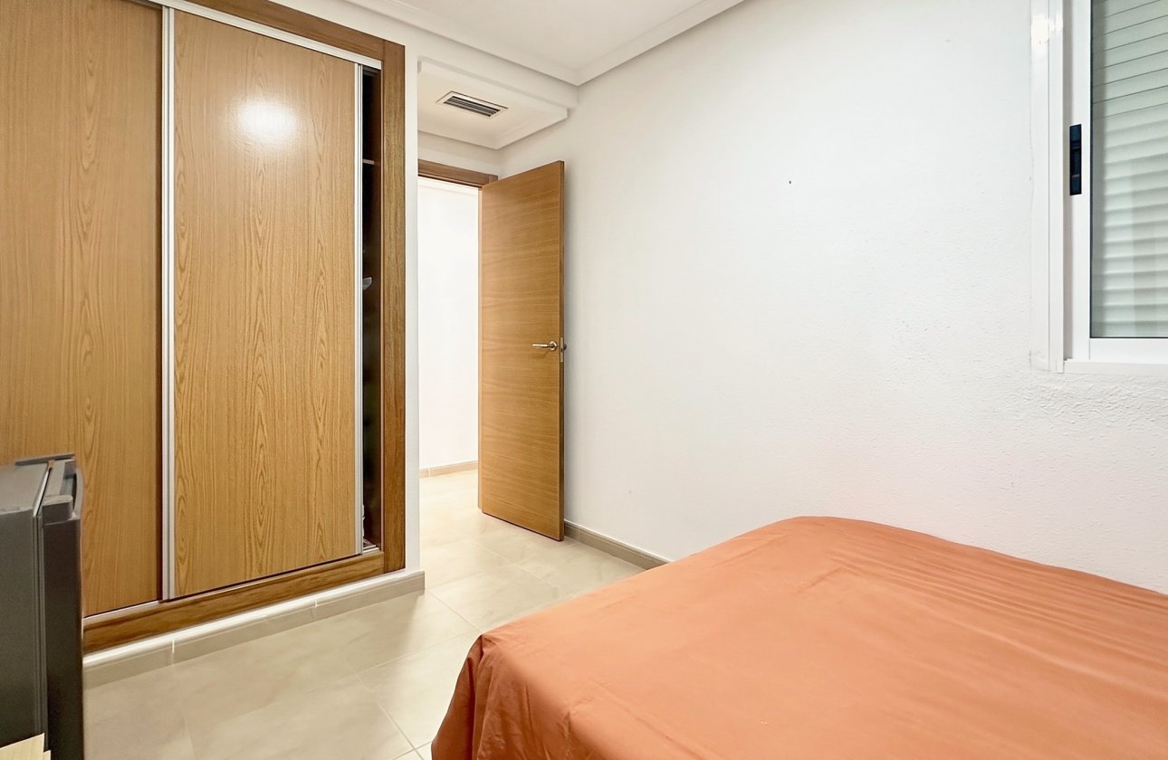 Resale - Apartment -
Torrevieja - Costa Blanca