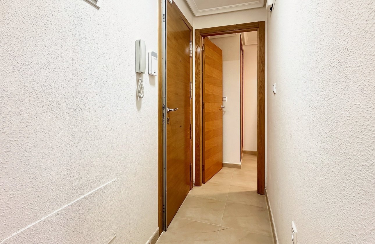 Resale - Apartment -
Torrevieja - Costa Blanca