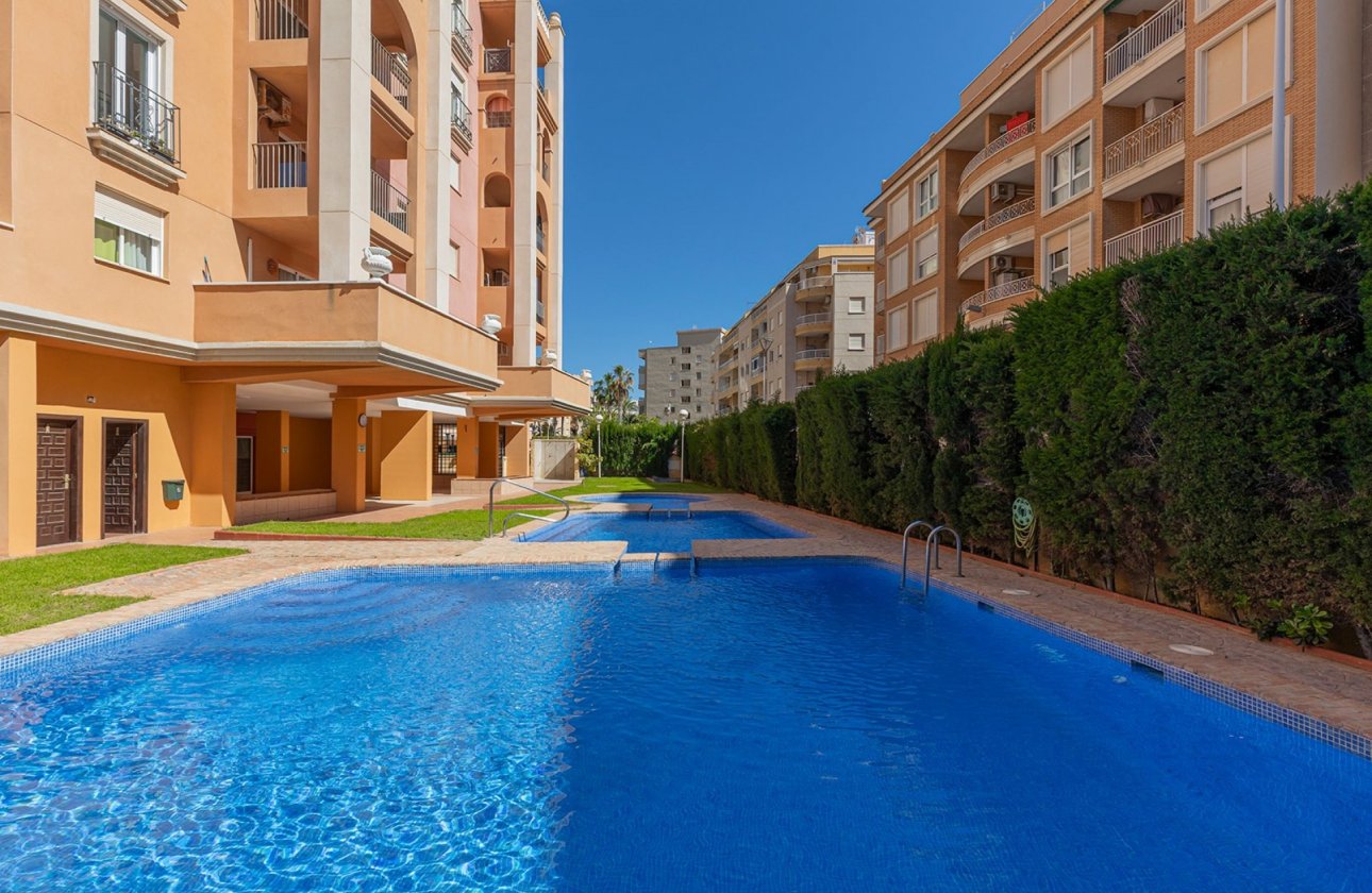 Resale - Apartment -
Torrevieja - Costa Blanca
