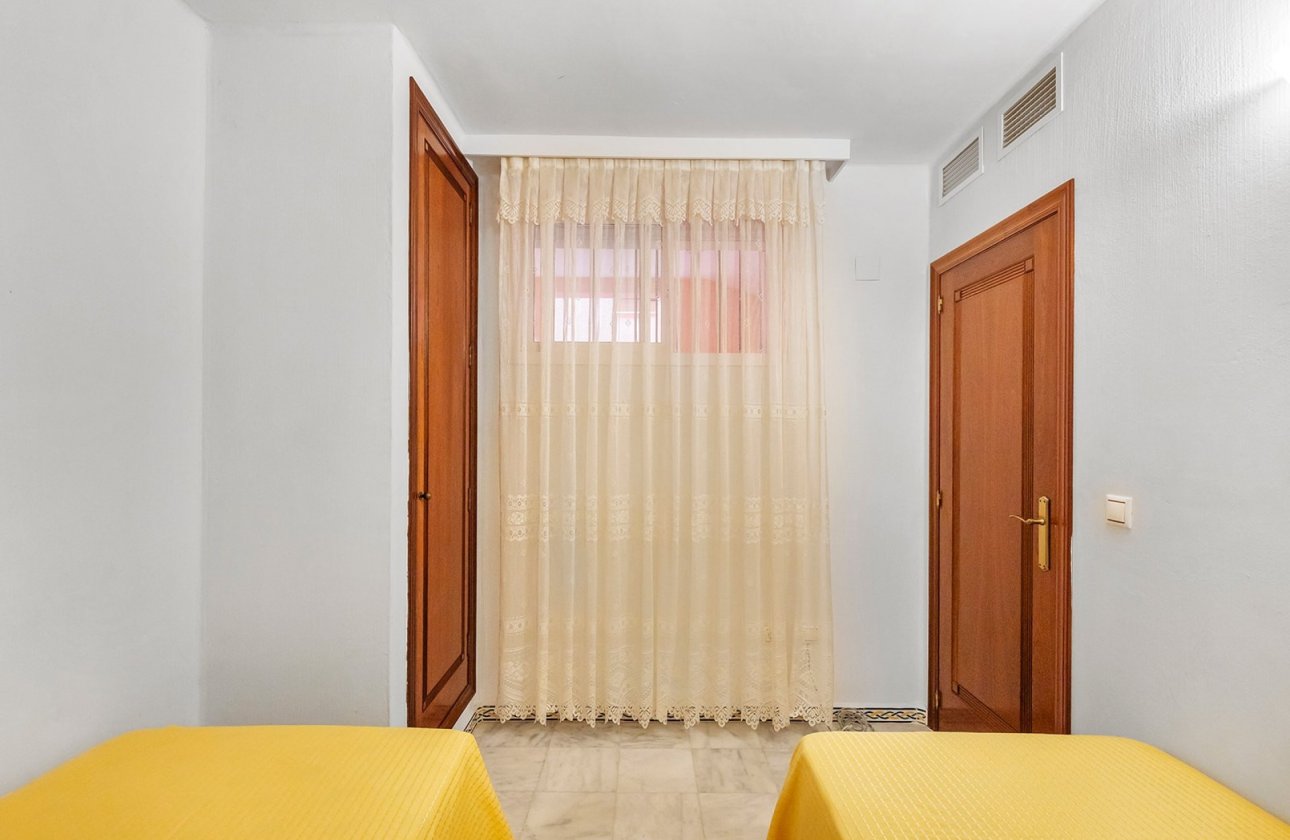 Resale - Apartment -
Torrevieja - Costa Blanca