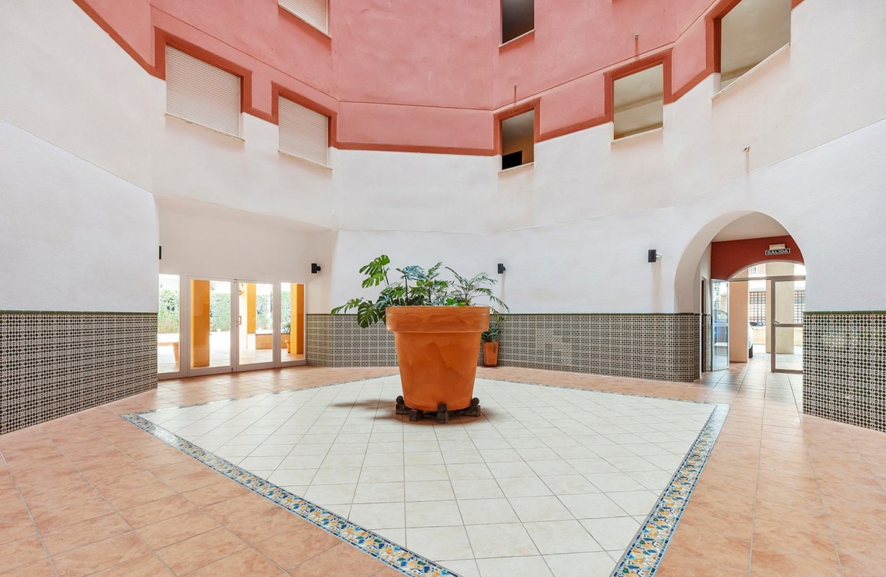 Resale - Apartment -
Torrevieja - Costa Blanca