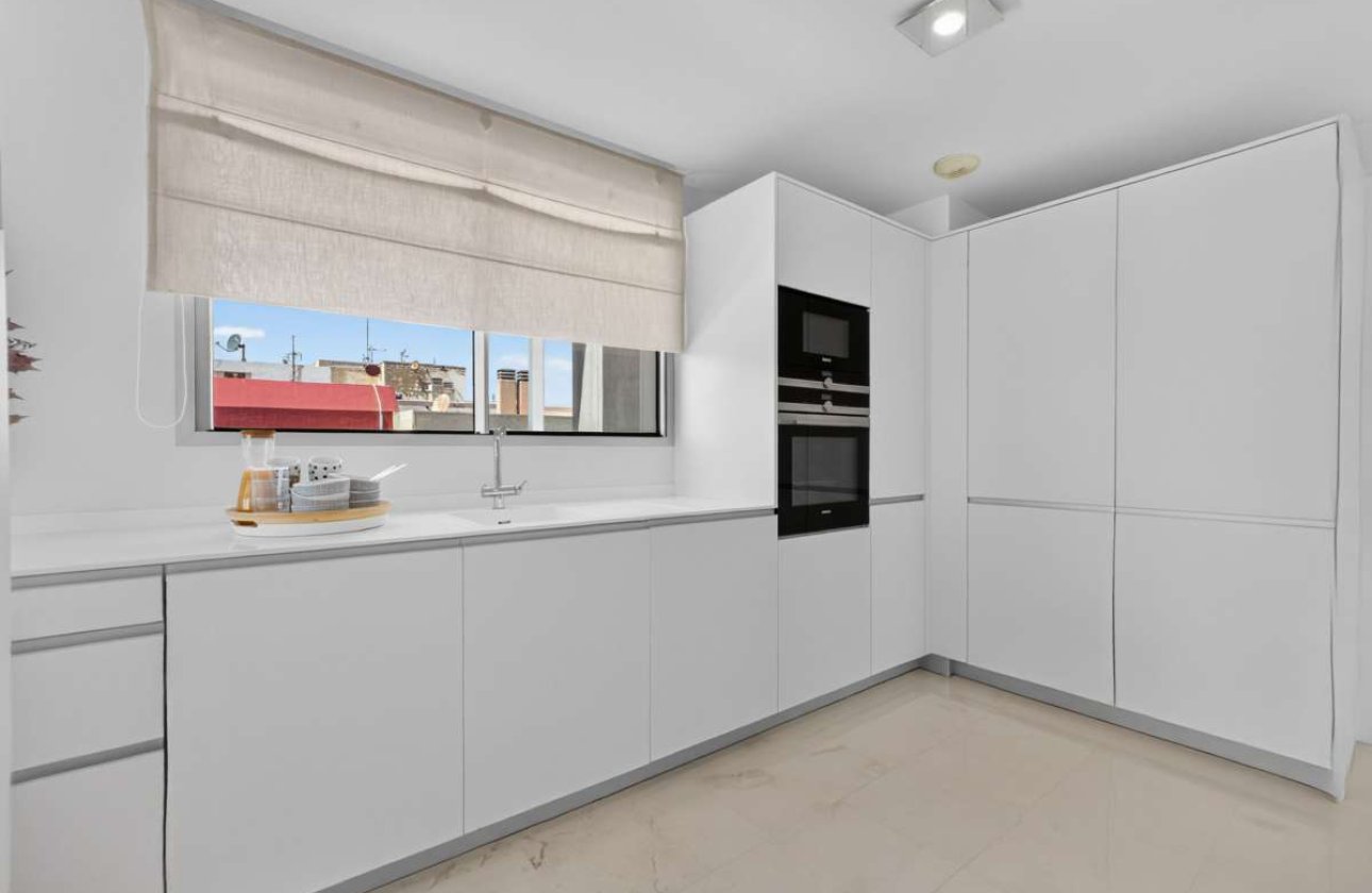 Resale - Apartment -
Torrevieja - Costa Blanca